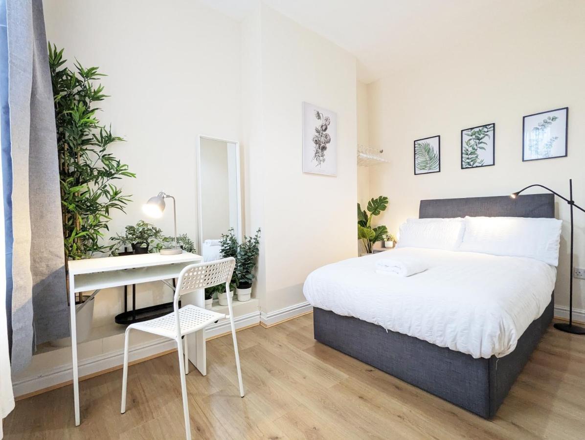 Guest Rooms In Anfiled Near Stadium, Free Parking Liverpool Luaran gambar